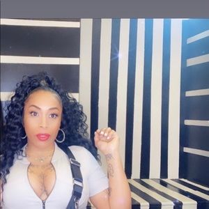 Meet your Posher, Alfreda